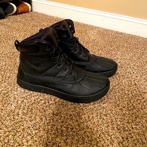 Nike ACG Boot
